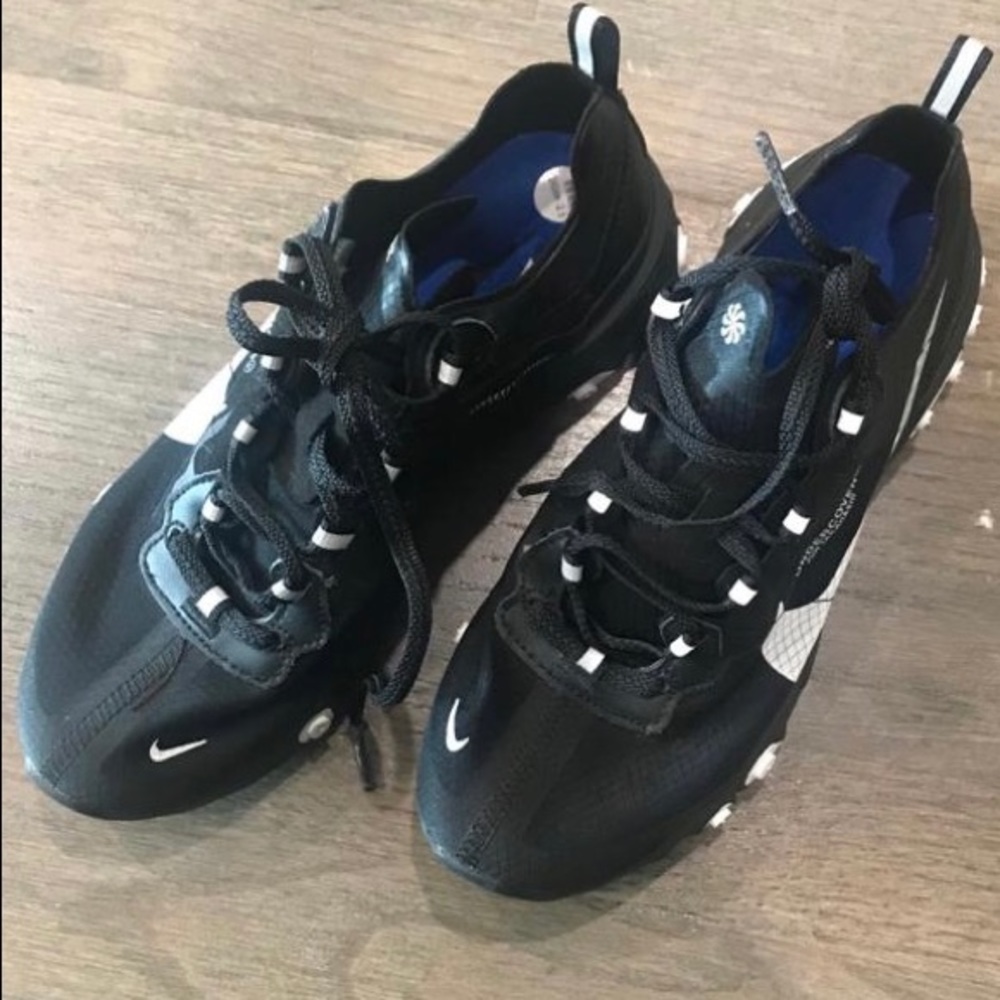 Nike React